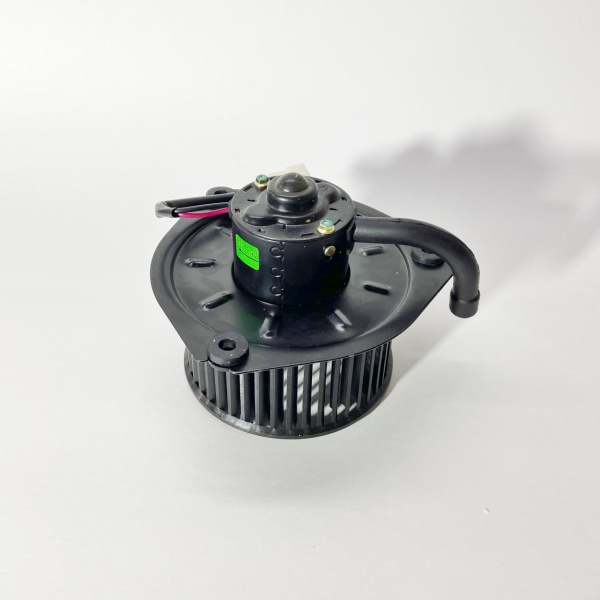Мотор отопителя BAW 1044 1065 E2 (с крыльчаткой) (24V) 